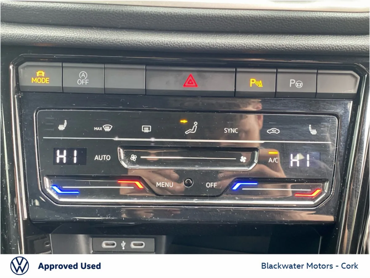 Volkswagen T-Roc SUV, Petrol, 2024, Grey