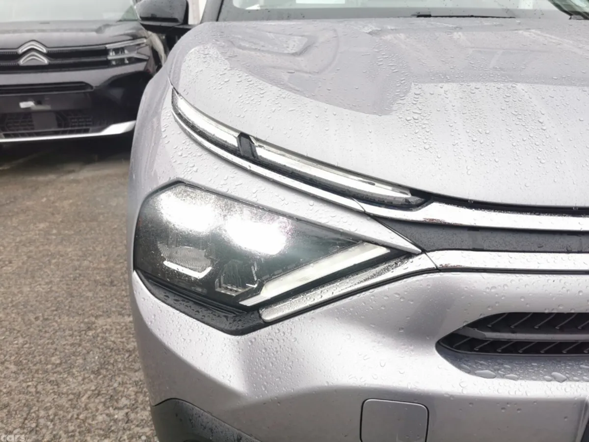 Citroen C4 Hatchback, Diesel, 2023, Grey