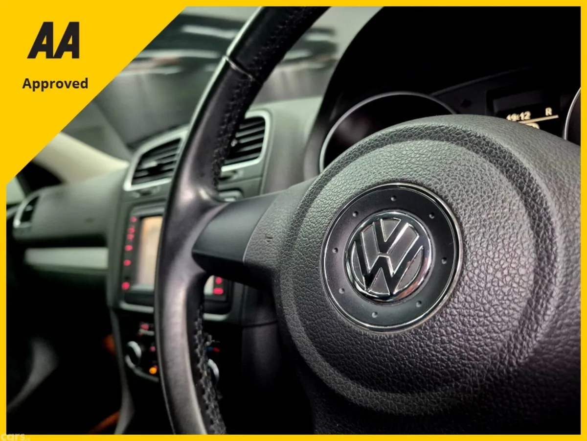 Volkswagen Golf Hatchback, Petrol, 2012, White