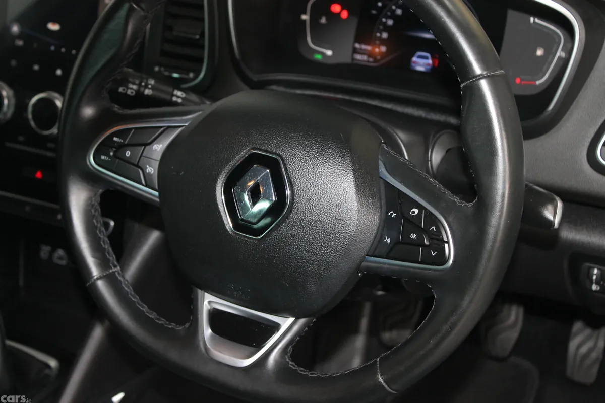 Renault Megane Saloon, Petrol, 2021, Silver