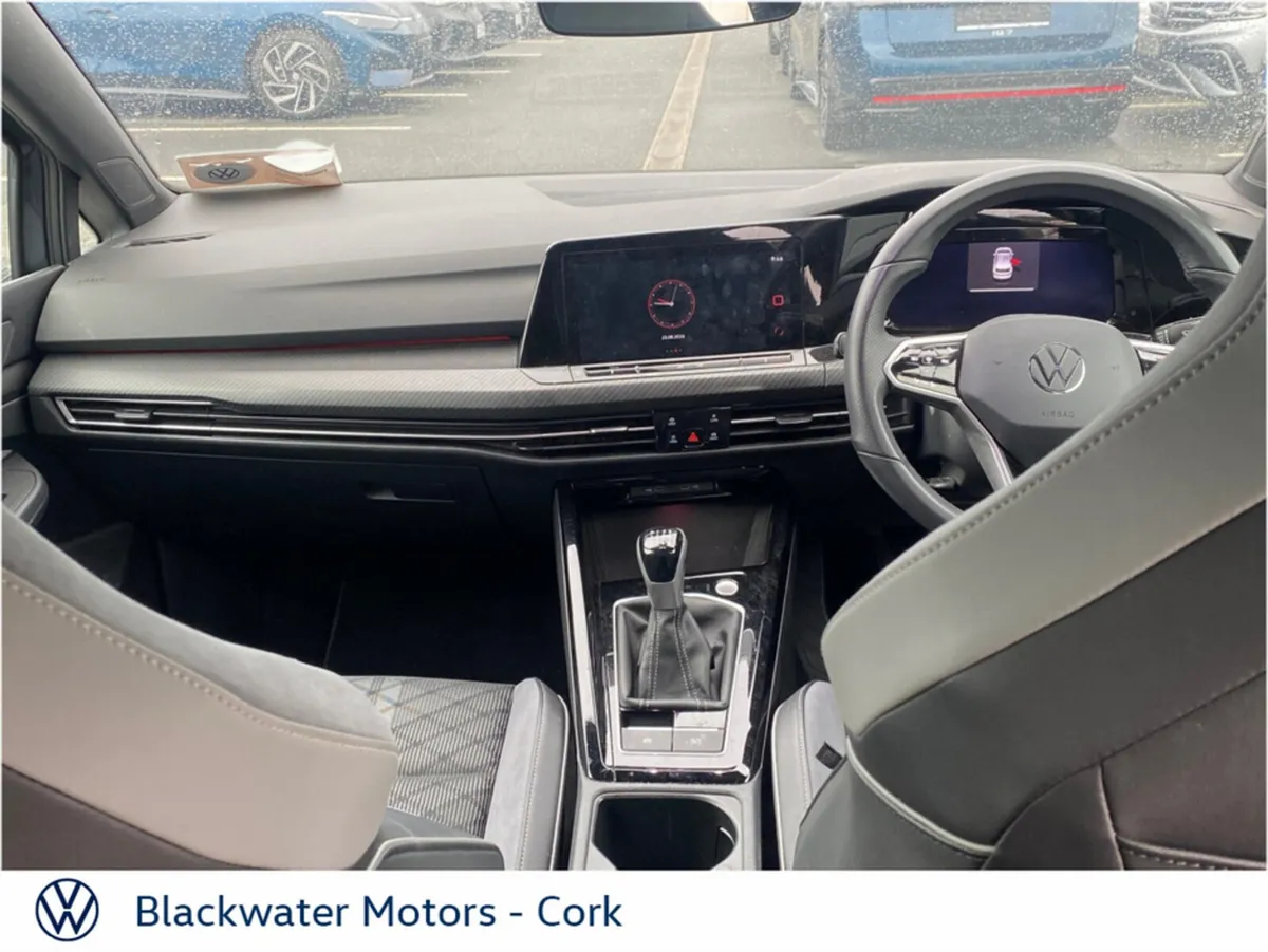 Volkswagen Golf SUV, Petrol, 2023, Grey