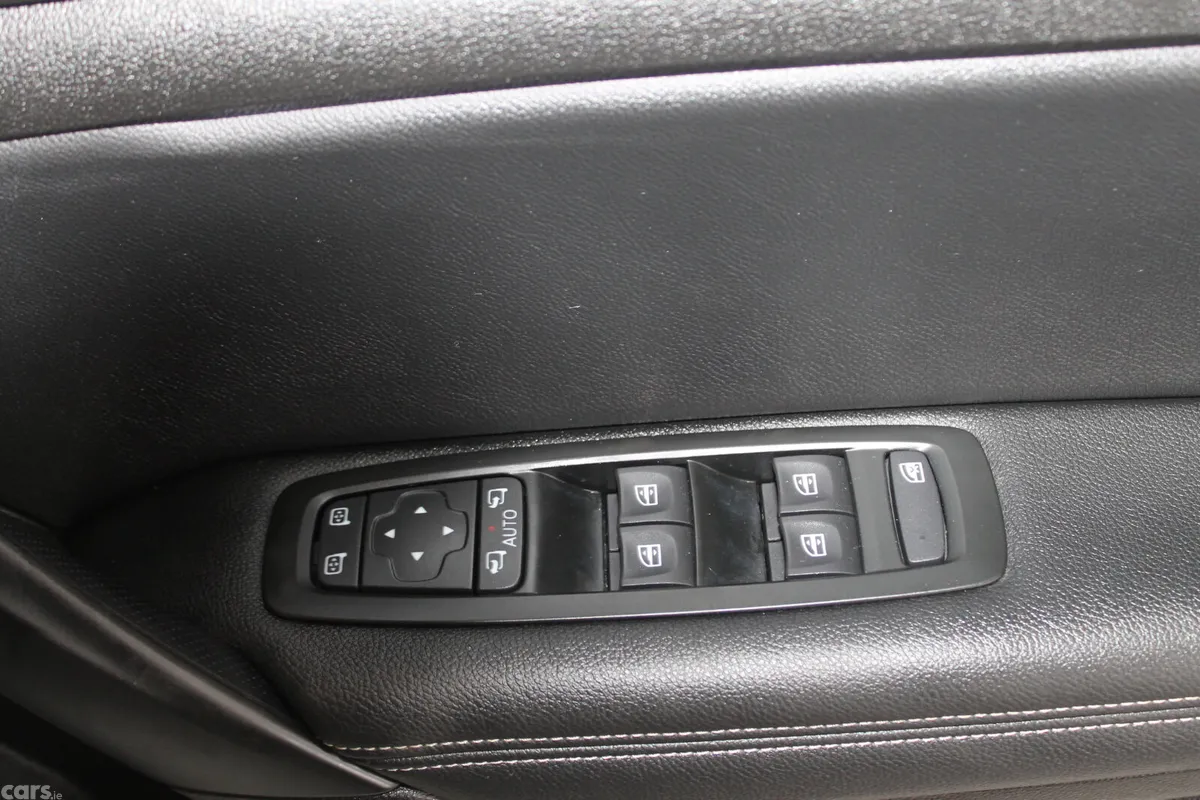 Renault Megane Saloon, Petrol, 2021, Silver