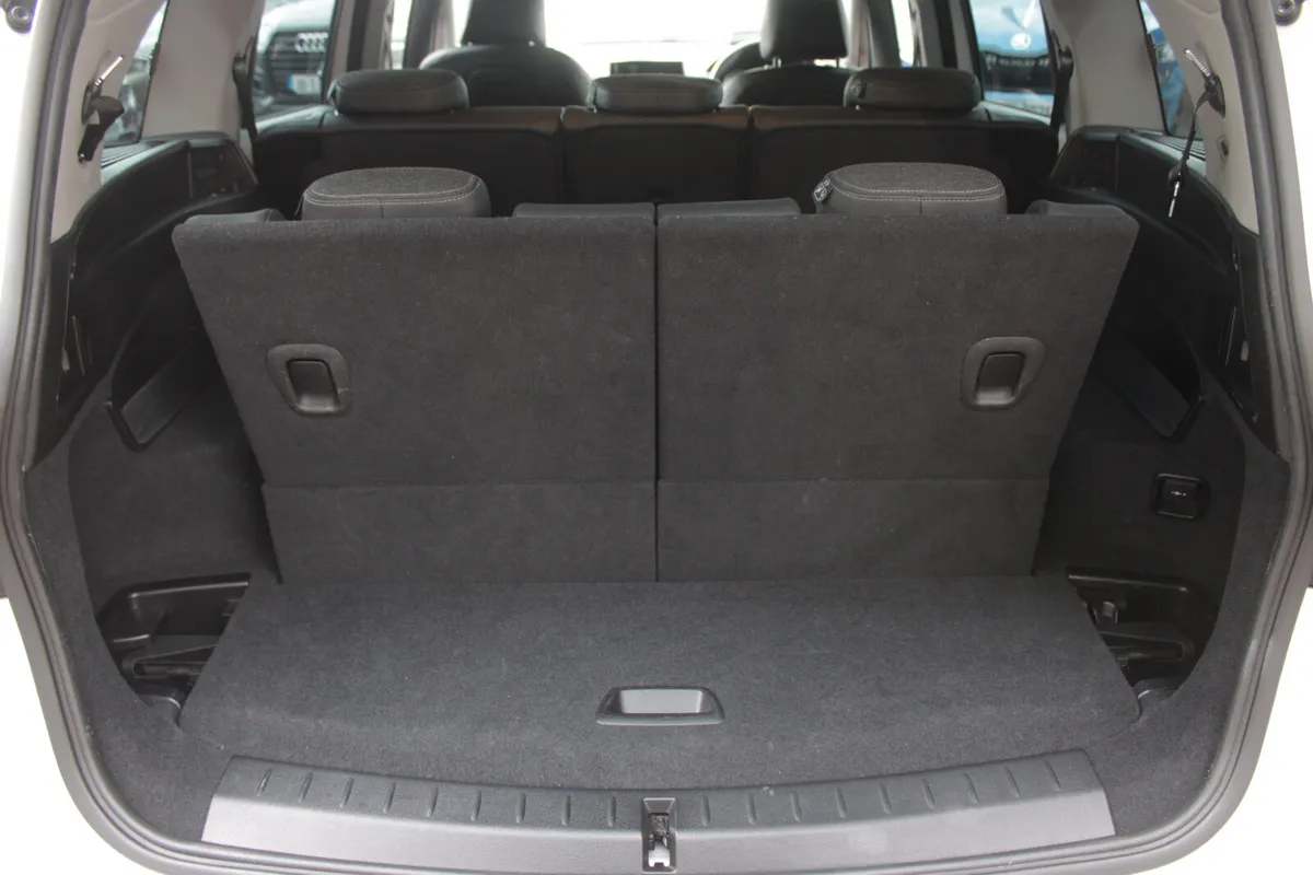 BMW 2-Series MPV, Diesel, 2019, White