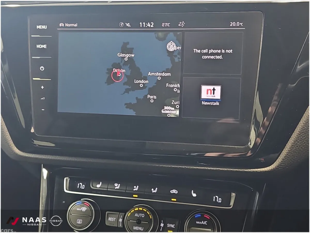 Volkswagen Touran SUV, Petrol, 2018, Blue