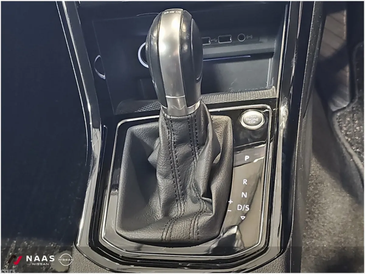 Volkswagen Touran SUV, Petrol, 2018, Blue