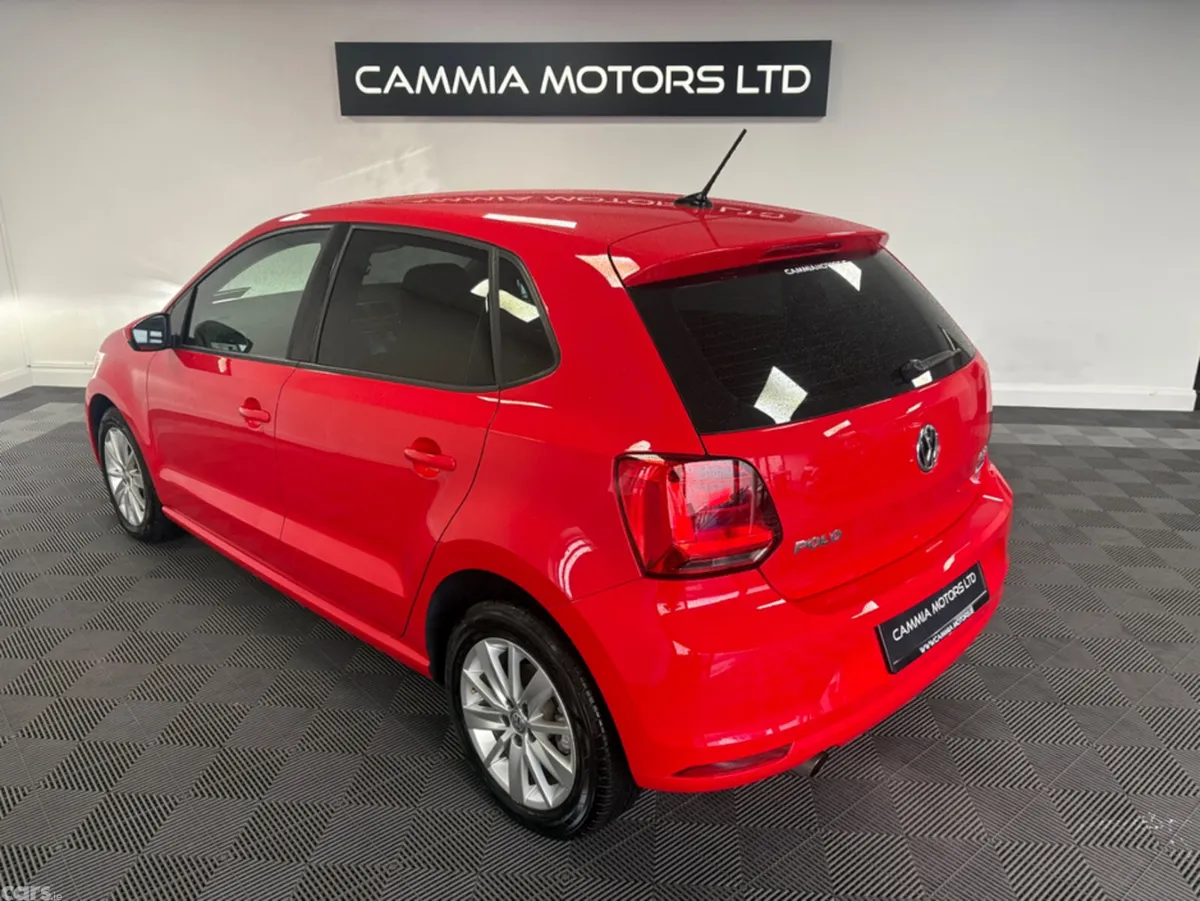 Volkswagen Polo Hatchback, Petrol, 2016, Red