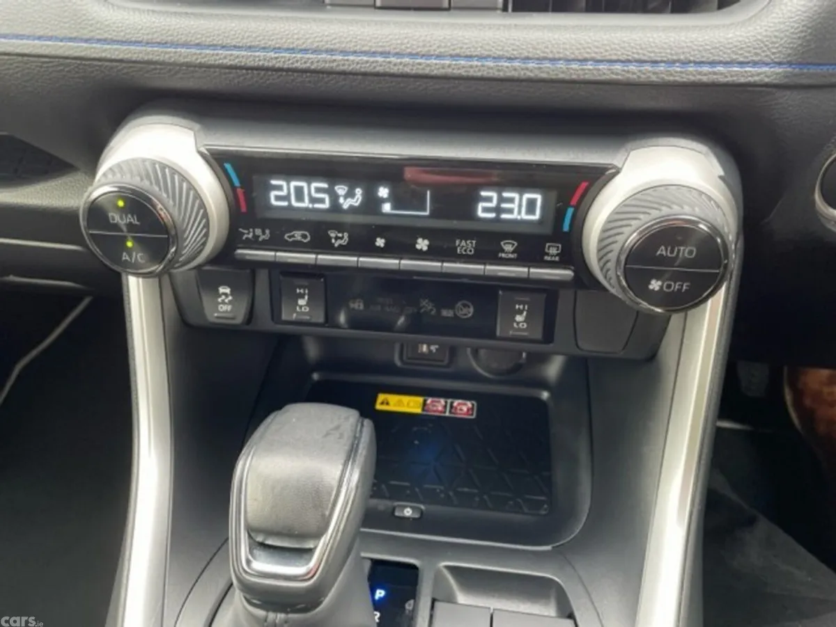 Toyota RAV4 SUV, Petrol Hybrid, 2024, Grey