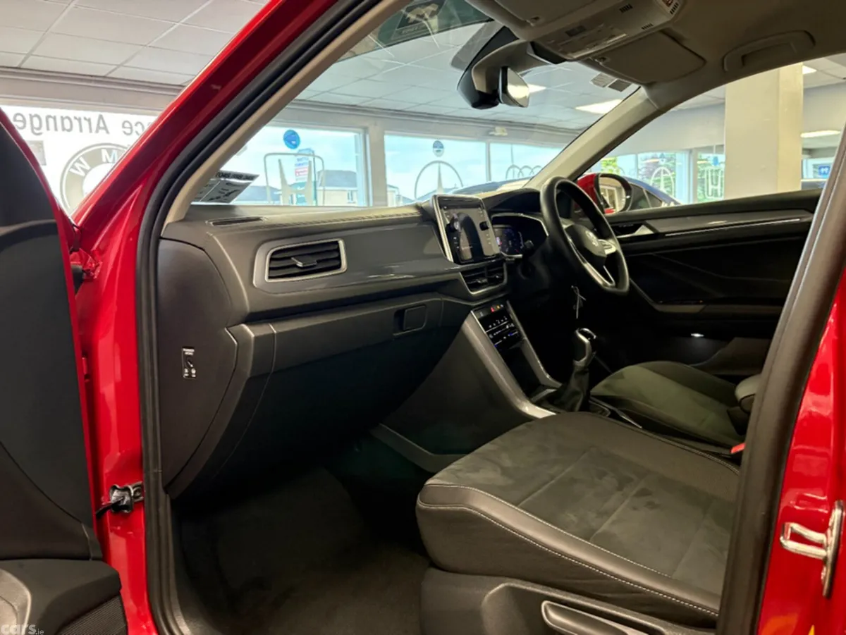 Volkswagen T-Roc SUV, Petrol, 2023, Red