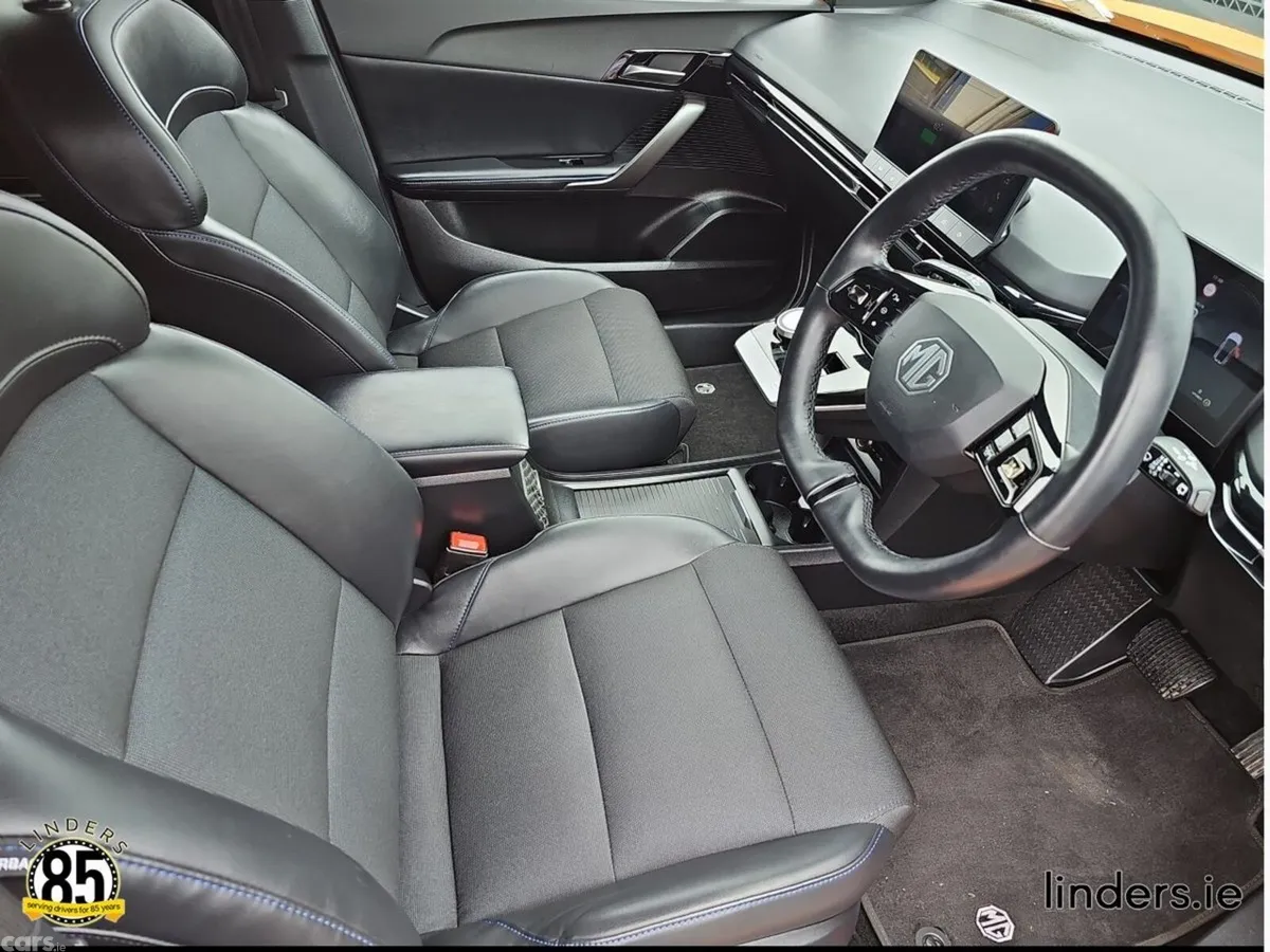 MG MG4 Hatchback, Electric, 2023, Orange