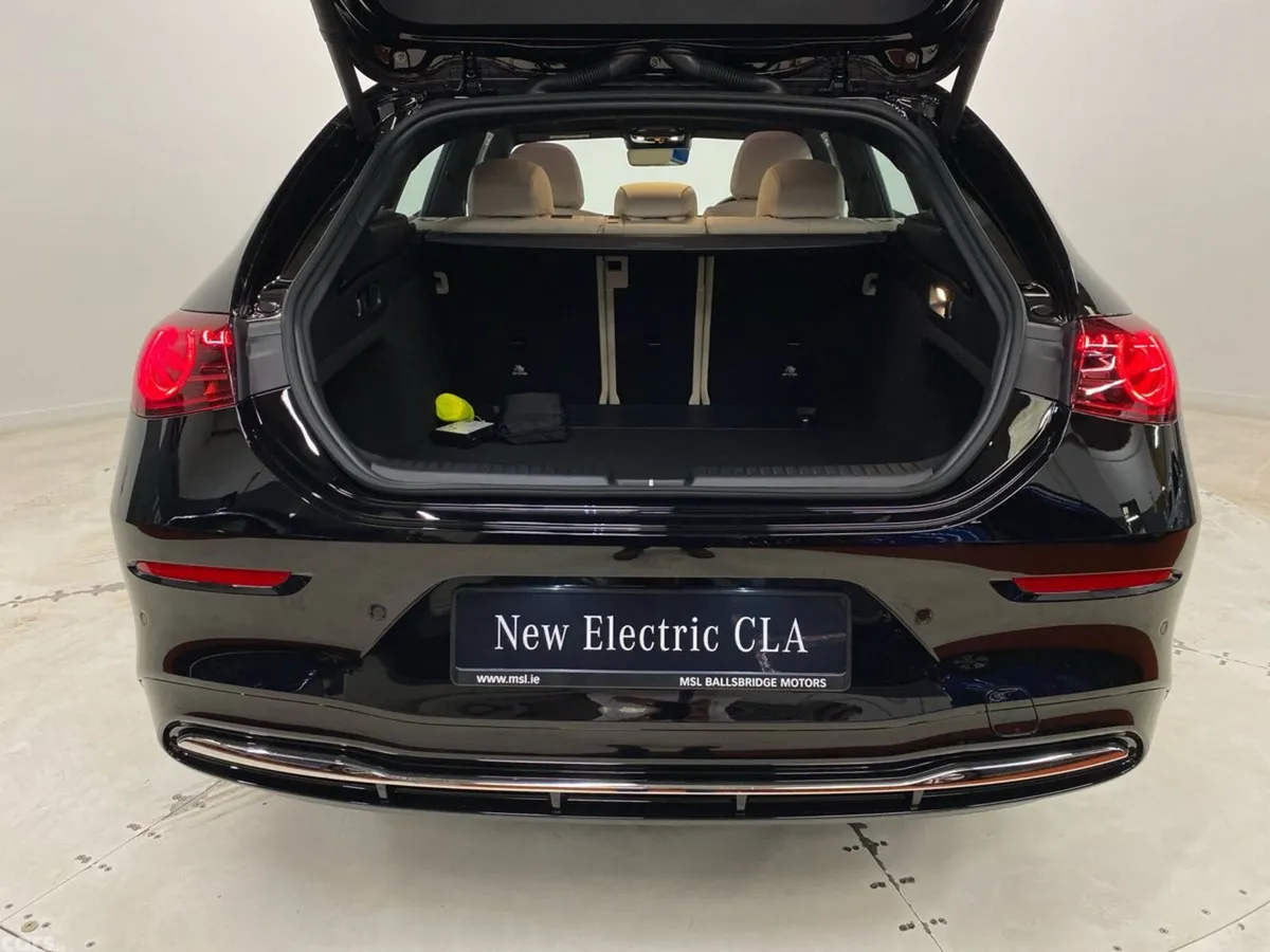 Mercedes-Benz CLA Estate, Electric, 2026, Black