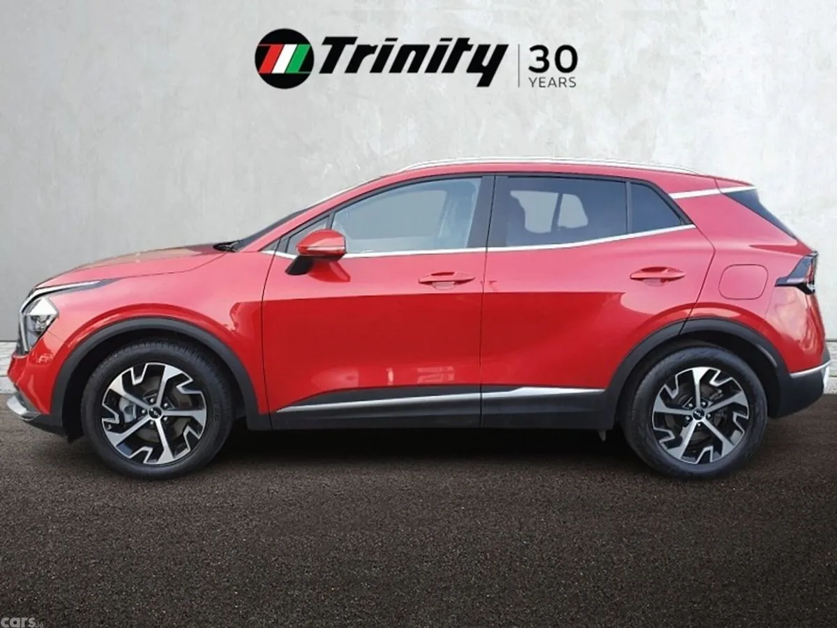 Kia Sportage SUV, Diesel Hybrid, 2024, Red