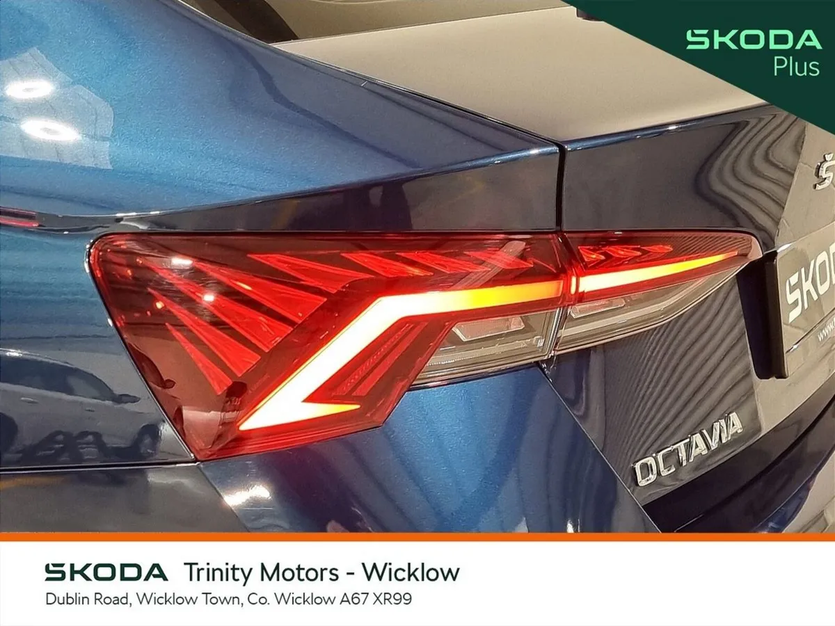 Skoda Octavia Saloon, Diesel, 2024, Blue