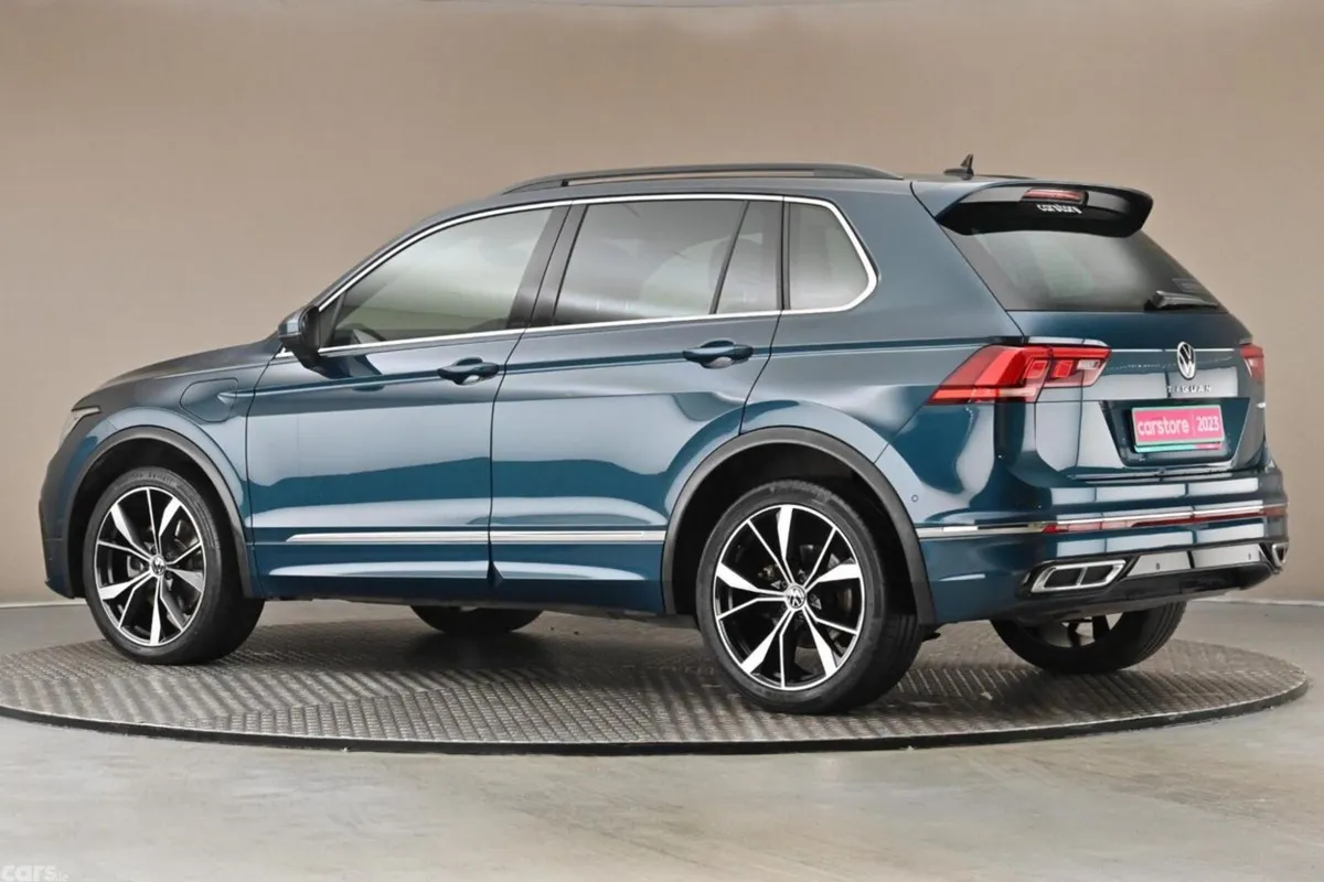 Volkswagen Tiguan SUV, Petrol Hybrid, 2023, Blue
