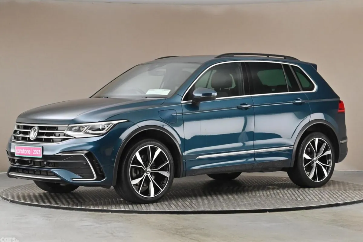 Volkswagen Tiguan SUV, Petrol Hybrid, 2023, Blue
