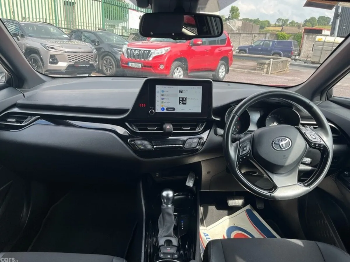 Toyota C-HR SUV, Petrol Hybrid, 2023, Red