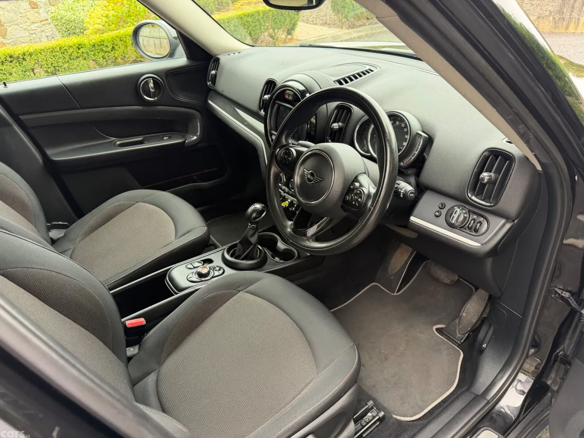 Mini Countryman SUV, Petrol Hybrid, 2018, Black