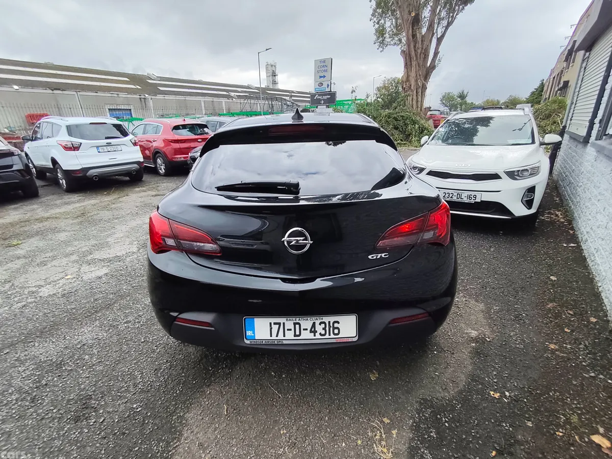 Opel Astra Hatchback, Diesel, 2017, Black