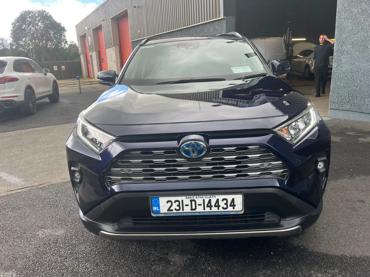 Toyota RAV4 SUV, Petrol Hybrid, 2023, Blue