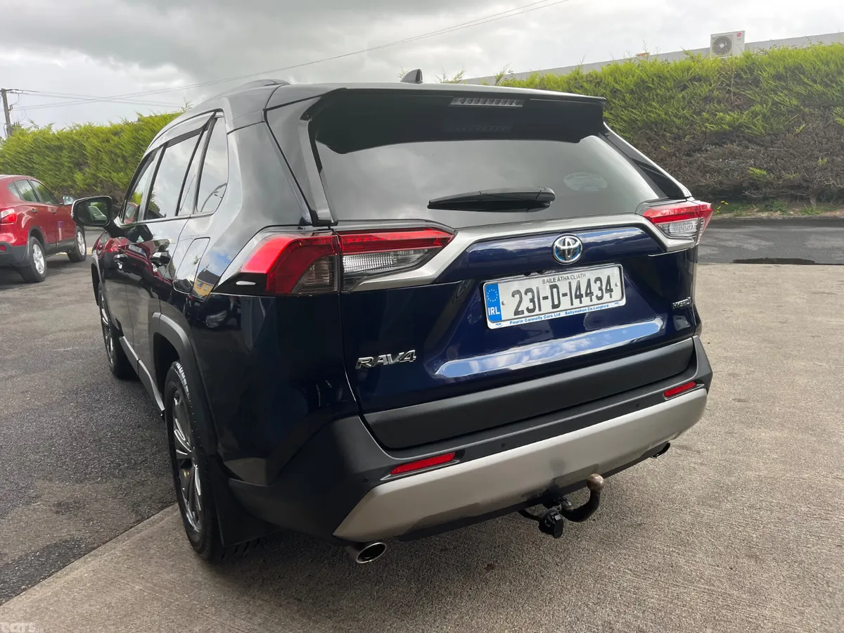 Toyota RAV4 SUV, Petrol Hybrid, 2023, Blue