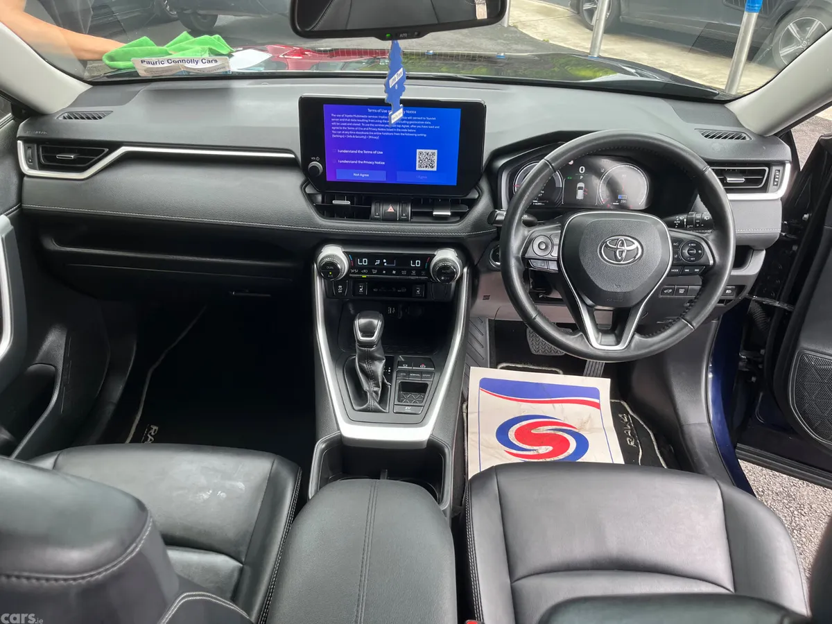 Toyota RAV4 SUV, Petrol Hybrid, 2023, Blue
