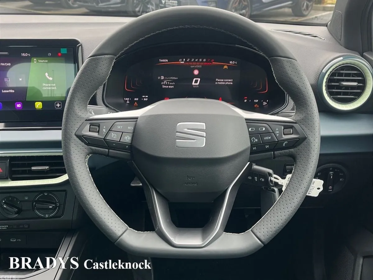 SEAT Arona SUV, Petrol, 2027, White