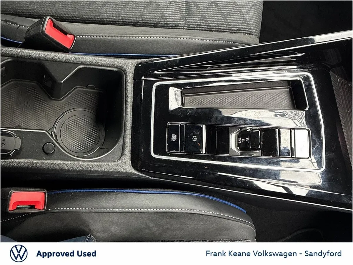 Volkswagen Golf Estate, Petrol, 2027, Silver