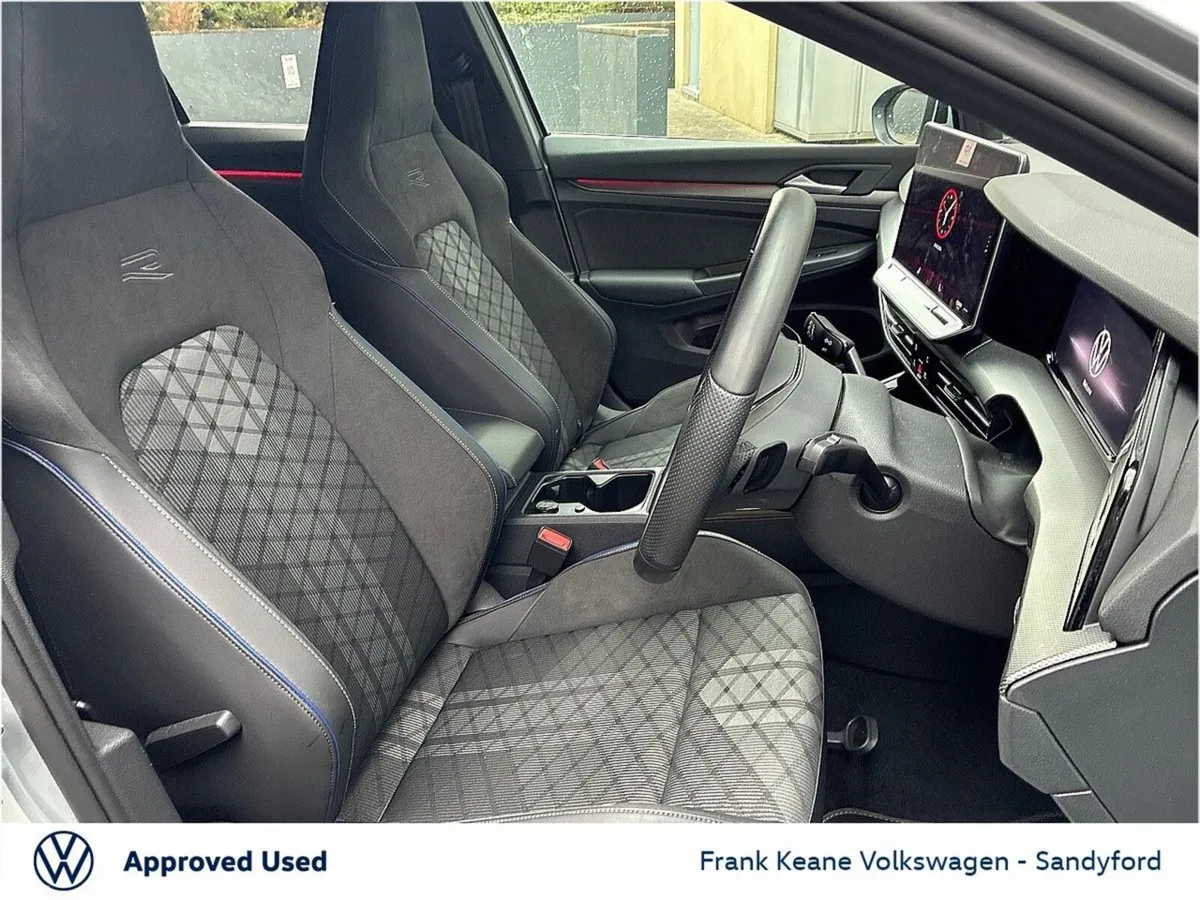 Volkswagen Golf Estate, Petrol, 2027, Silver