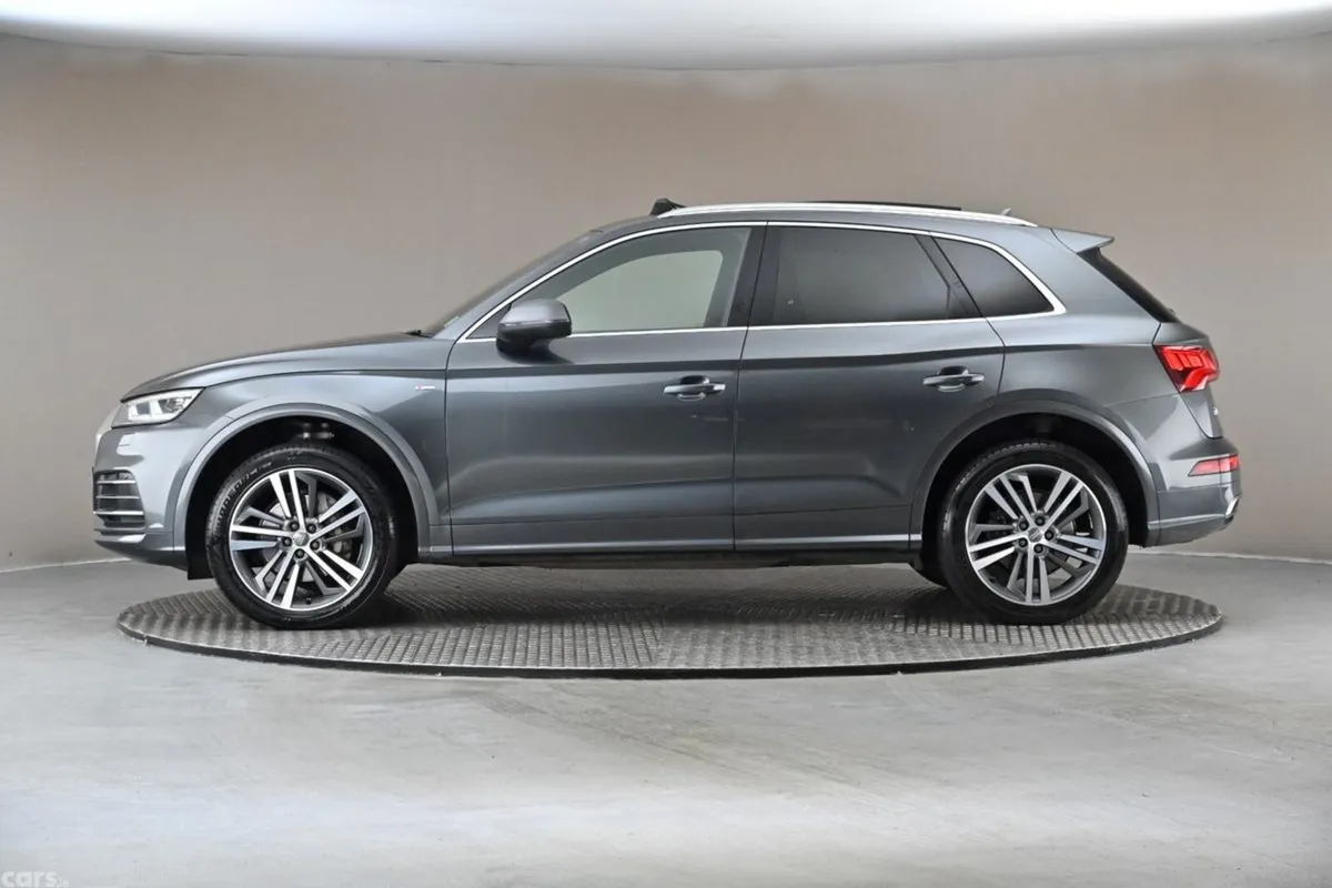 Audi Q5 SUV, Diesel, 2019, Grey