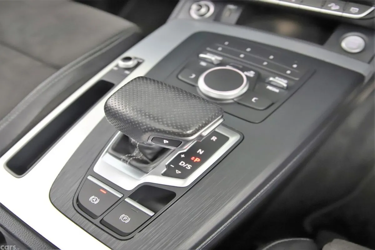 Audi Q5 SUV, Diesel, 2019, Grey