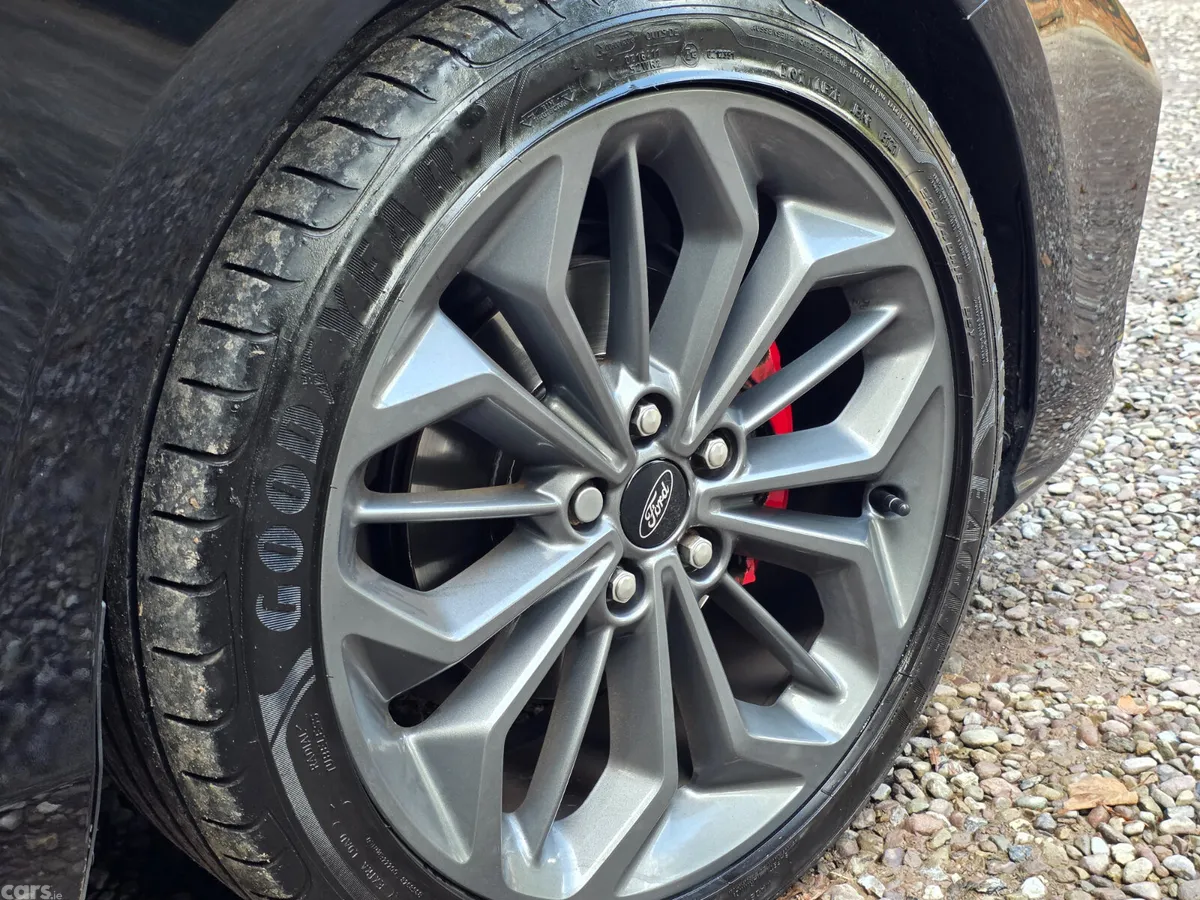 Ford Focus Hatchback, Diesel, 2019, Black