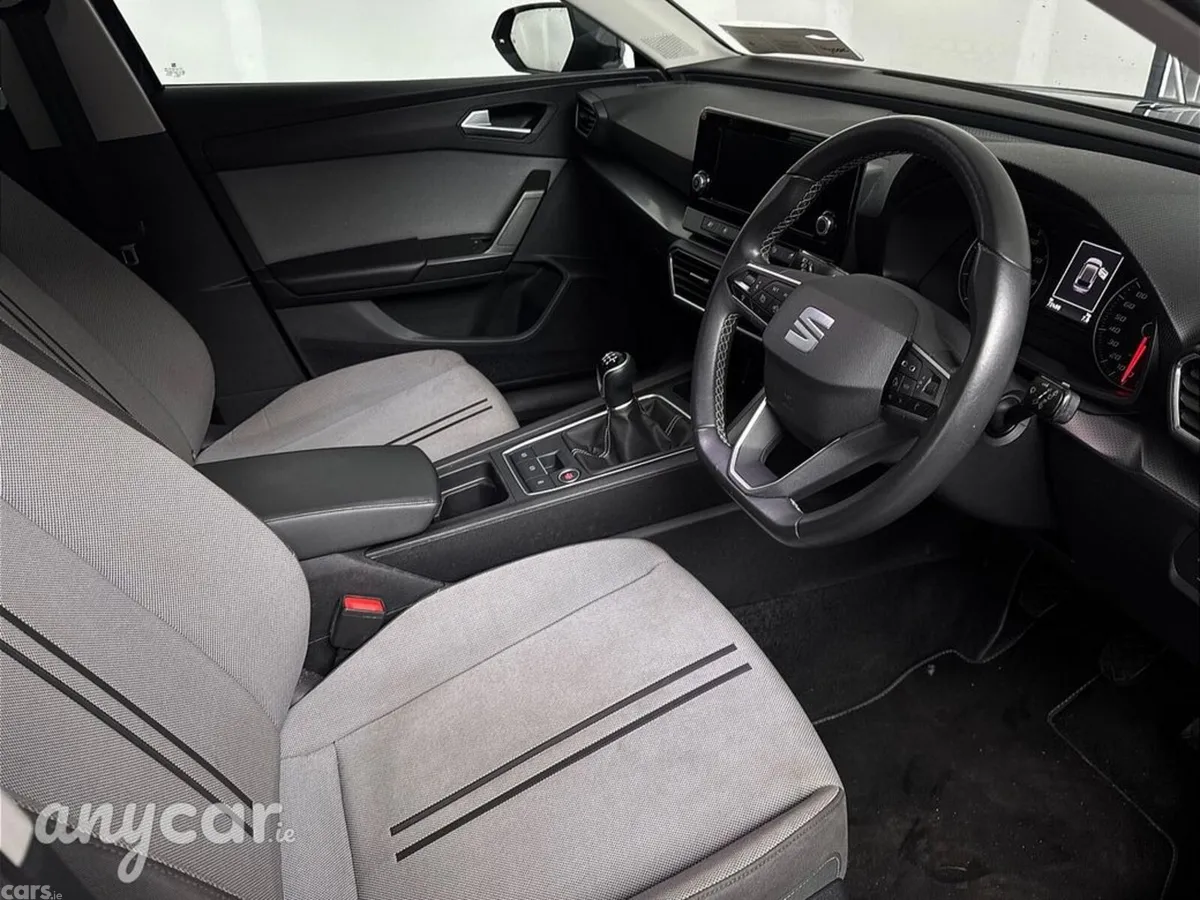 SEAT Leon Estate, Petrol, 2021, Grey
