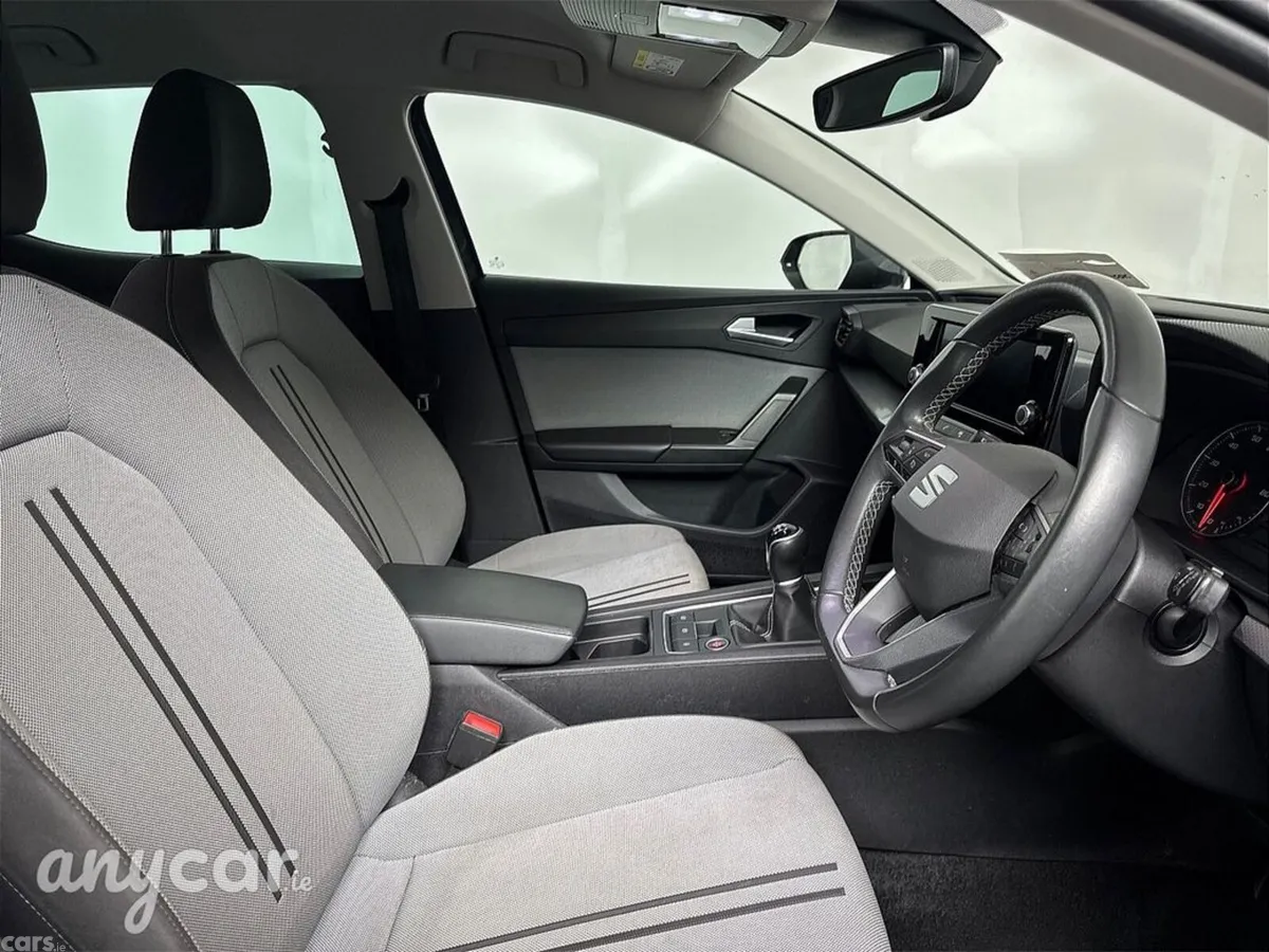 SEAT Leon Estate, Petrol, 2021, Grey