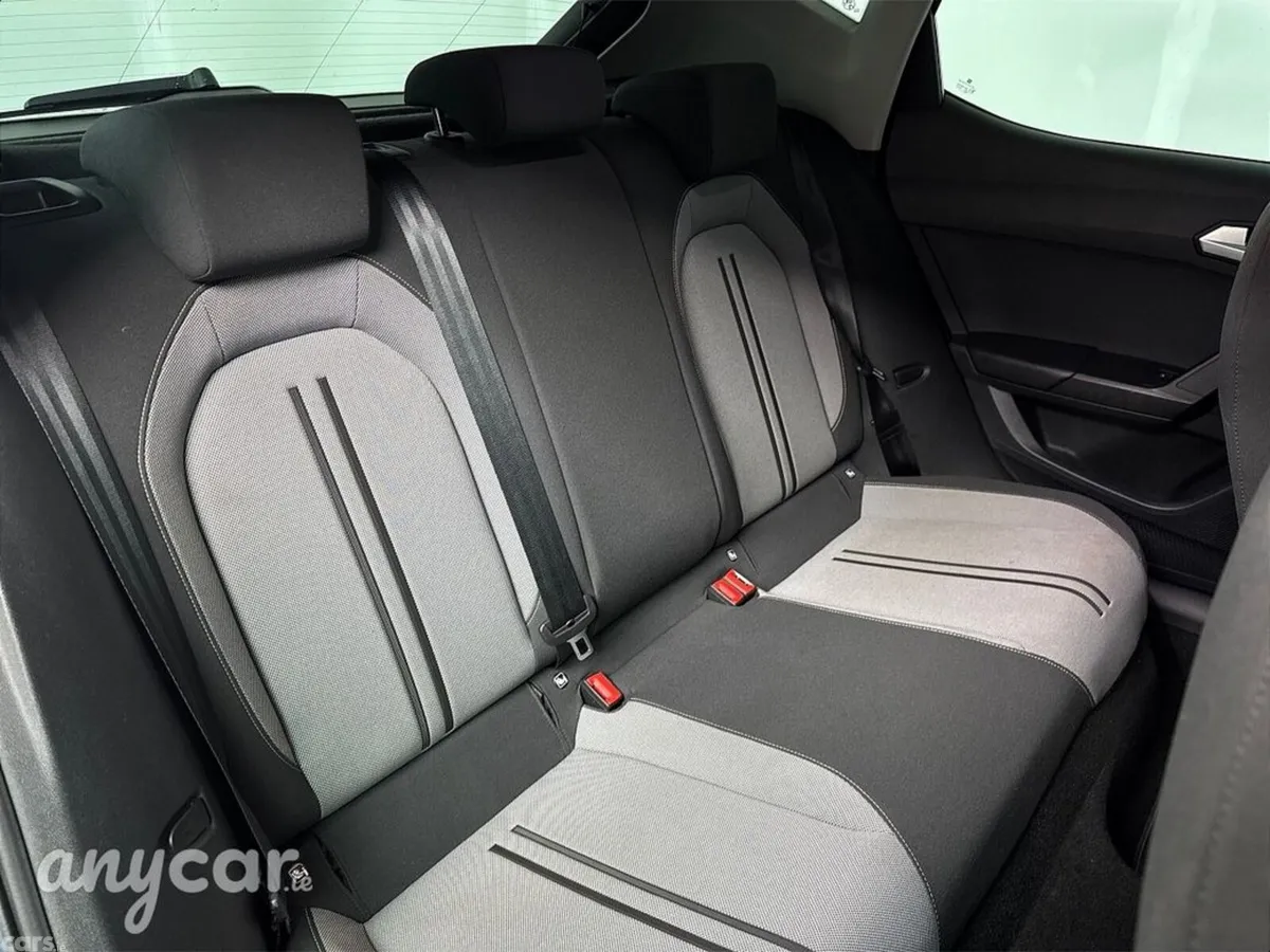 SEAT Leon Estate, Petrol, 2021, Grey