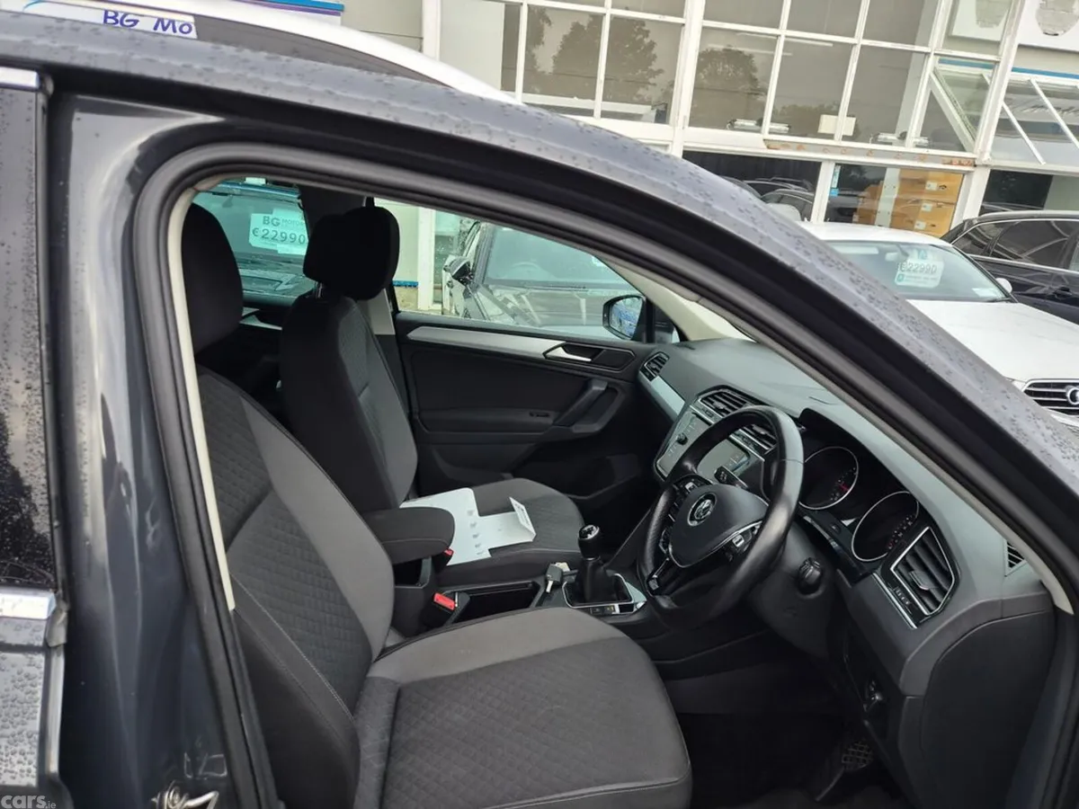 Volkswagen Tiguan Estate, Diesel, 2019, Grey