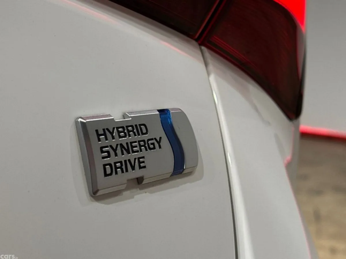 Toyota Prius Hatchback, Petrol Hybrid, 2022, White