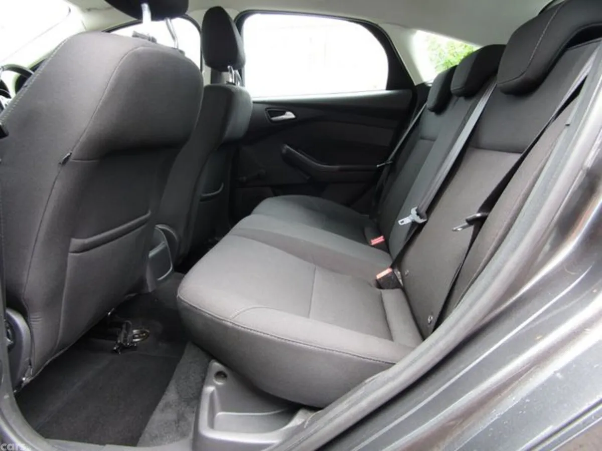 Ford Focus Hatchback, Diesel, 2016, Grey