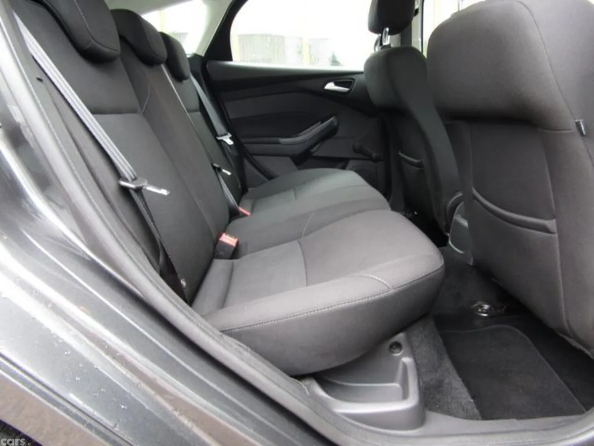 Ford Focus Hatchback, Diesel, 2016, Grey