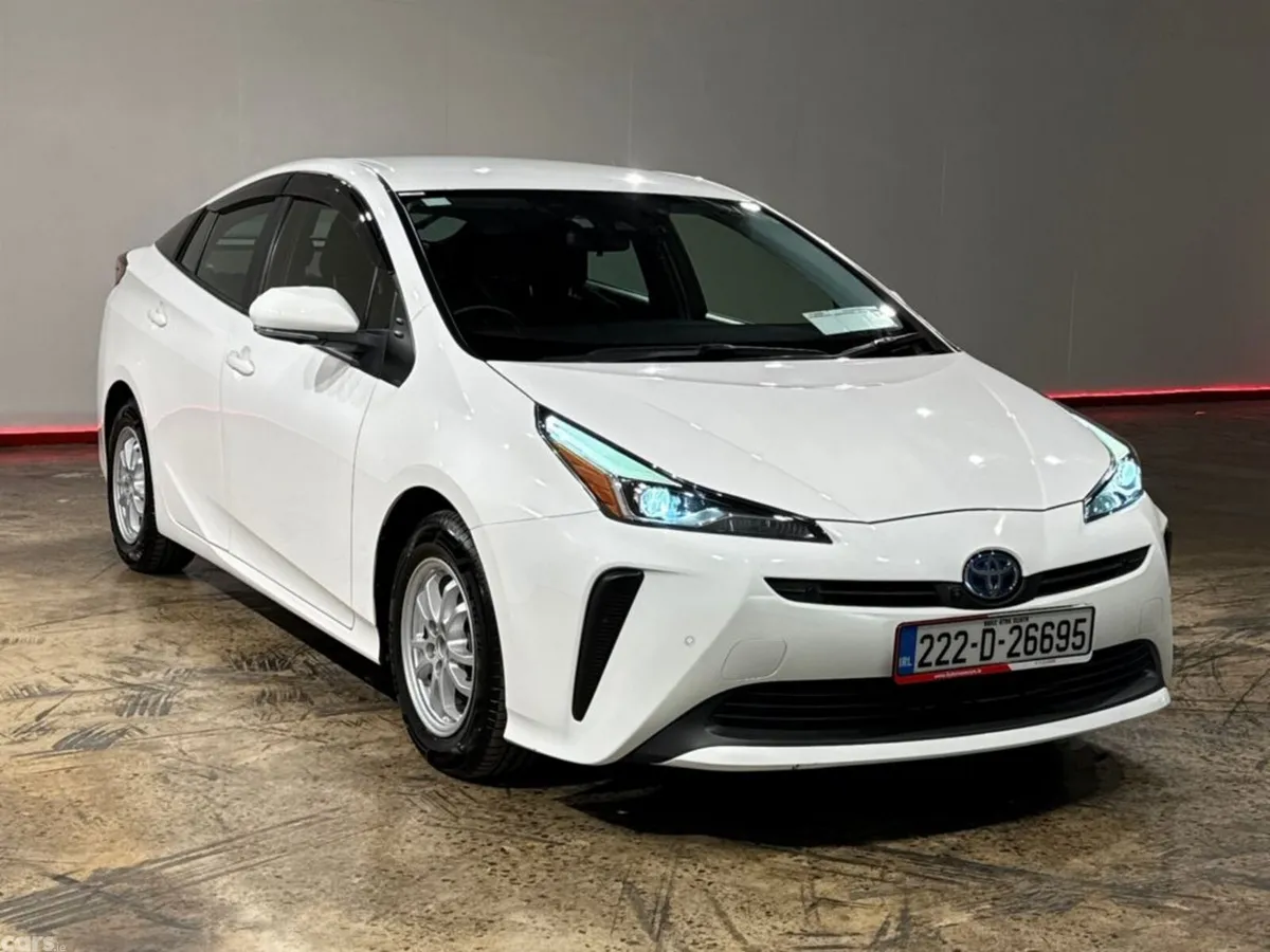 Toyota Prius Hatchback, Petrol Hybrid, 2022, White