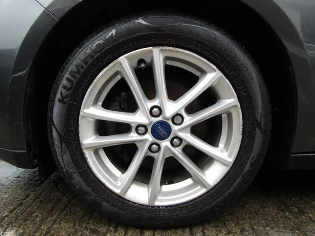 Ford Focus Hatchback, Diesel, 2016, Grey