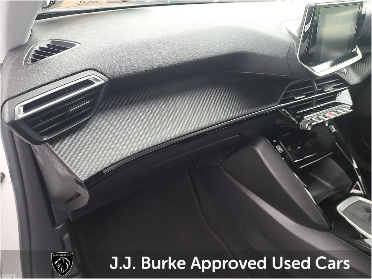 Peugeot 2008 SUV, Petrol, 2021, White