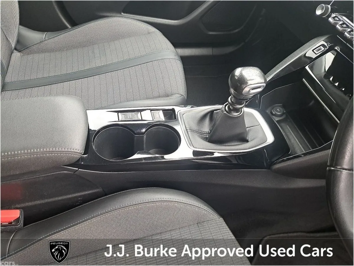 Peugeot 2008 SUV, Petrol, 2021, White