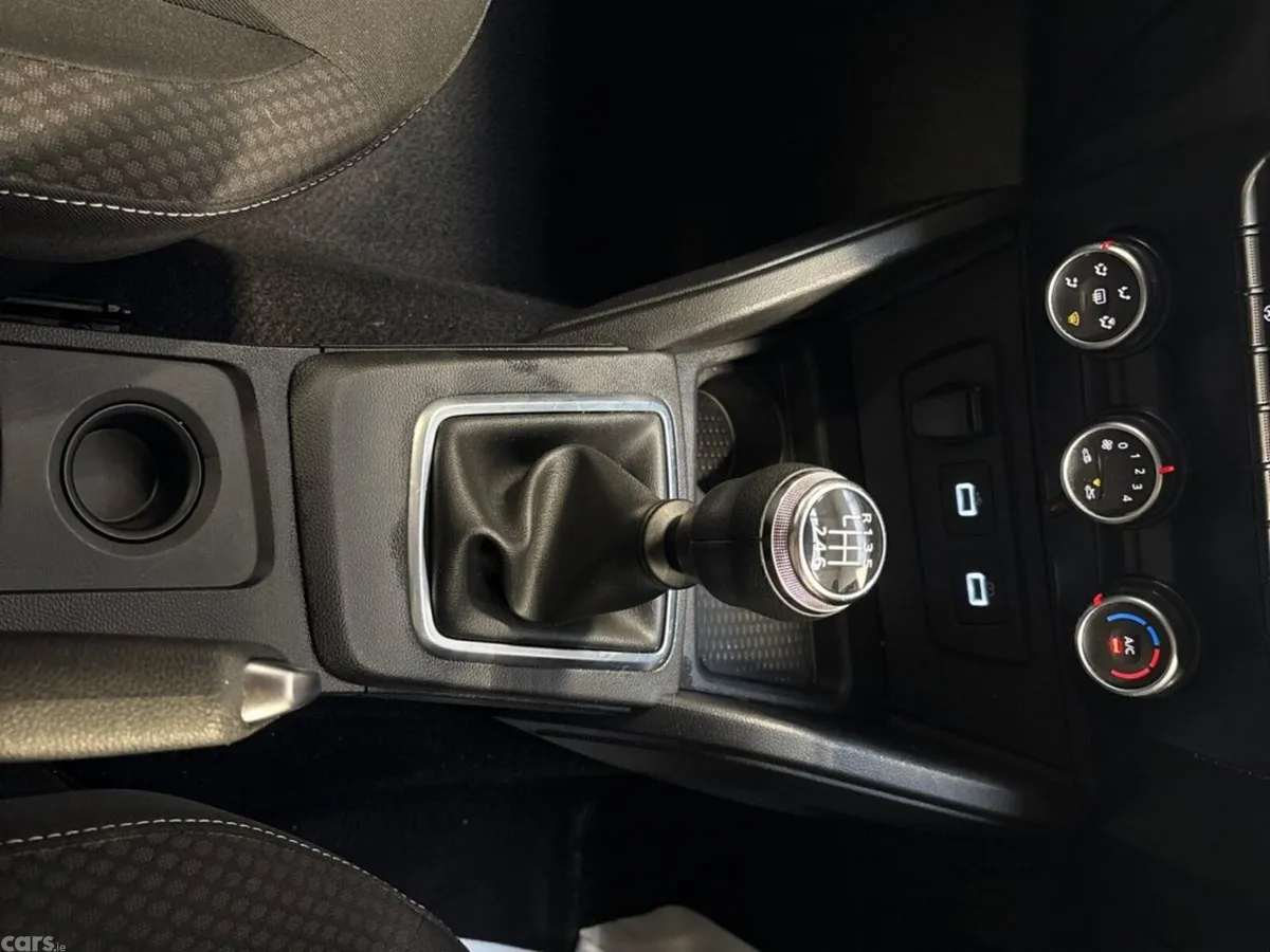 Dacia Duster SUV, Diesel, 2023, Blue