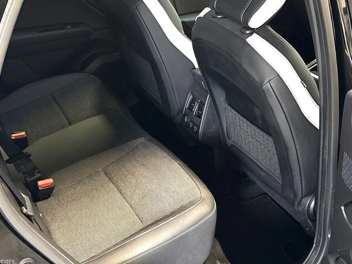Renault Captur Hatchback, Petrol, 2024, Black