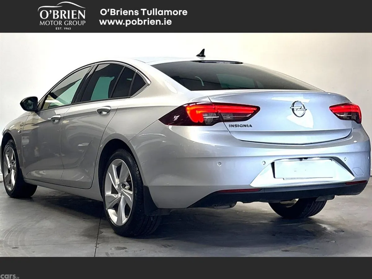 Opel Insignia Hatchback, Diesel, 2022, Grey