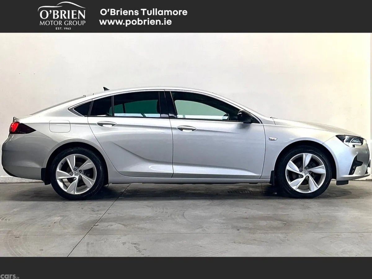 Opel Insignia Hatchback, Diesel, 2022, Grey