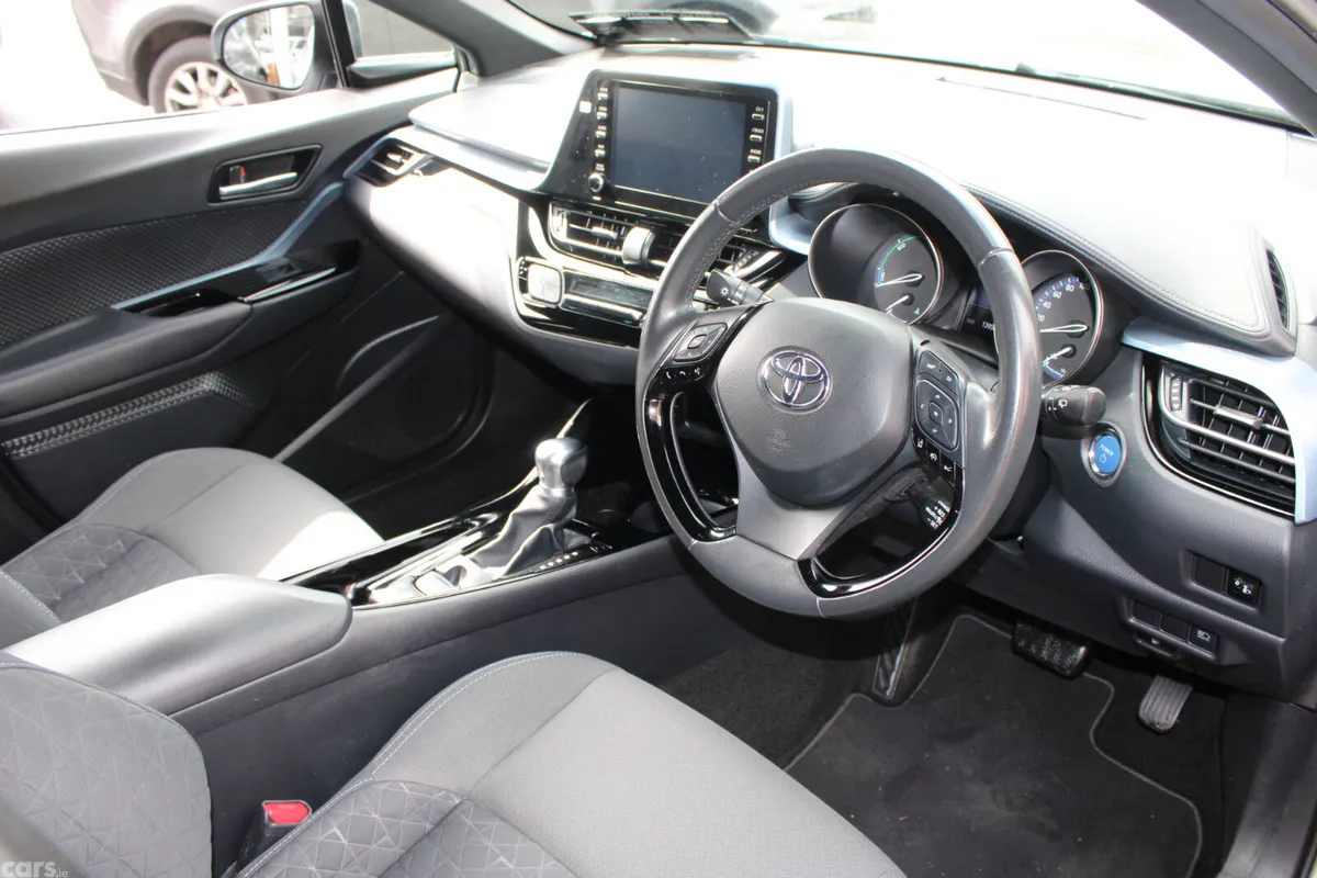 Toyota C-HR Hatchback, Petrol Hybrid, 2021, Grey