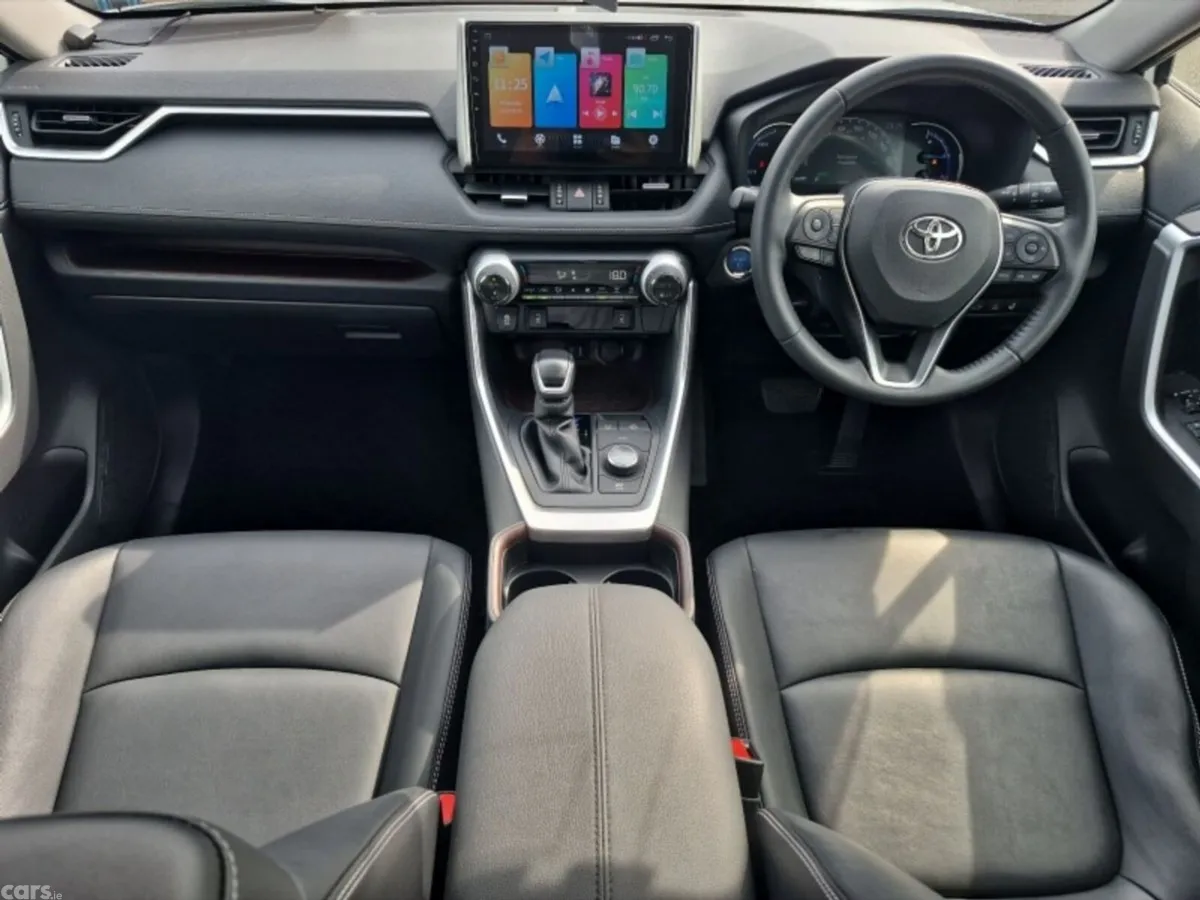Toyota RAV4 SUV, Petrol Hybrid, 2021, White