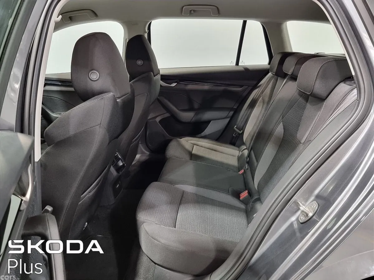 Skoda Octavia Estate, Diesel, 2026, Grey