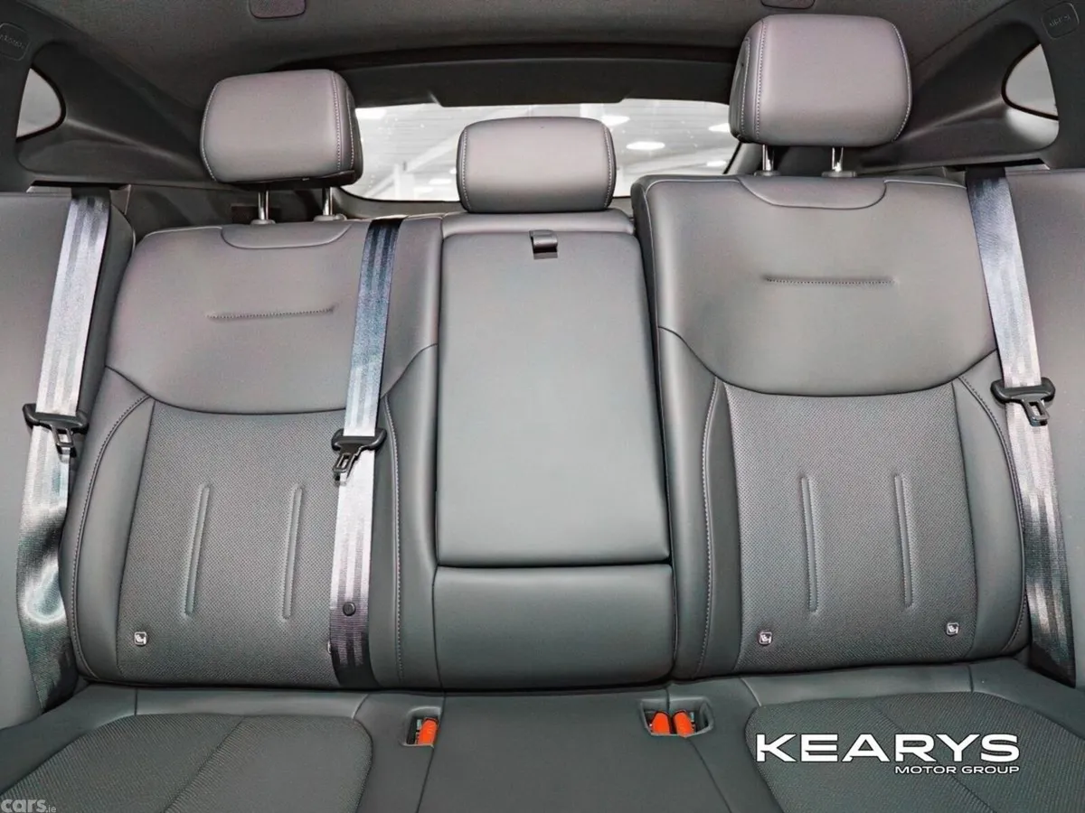 XPeng G6 Hatchback, Electric, 2026, Grey