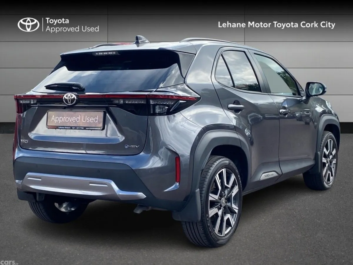 Toyota Yaris Cross SUV, Petrol Hybrid, 2025, Grey